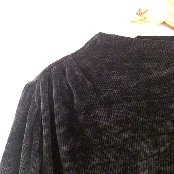 NWOT Express Black Brushed Velvet Mockneck Sweater Size XL - Picture 2 of 12
